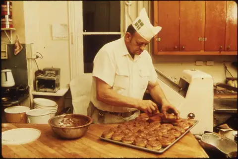 Rowes Cornish Bakers photo 2